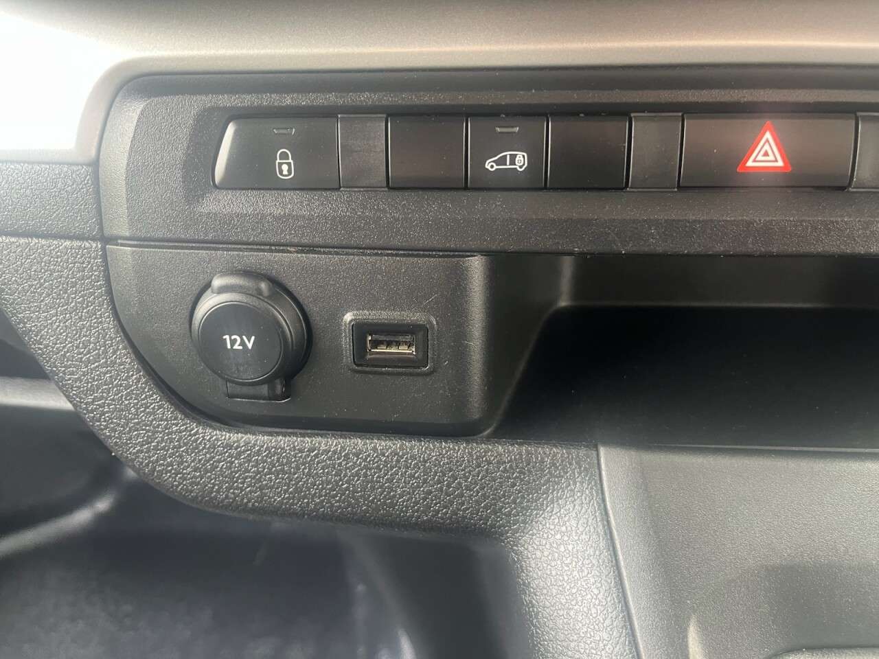 2022 VAUXHALL VIVARO 2022 VAUXHALL VIVARO