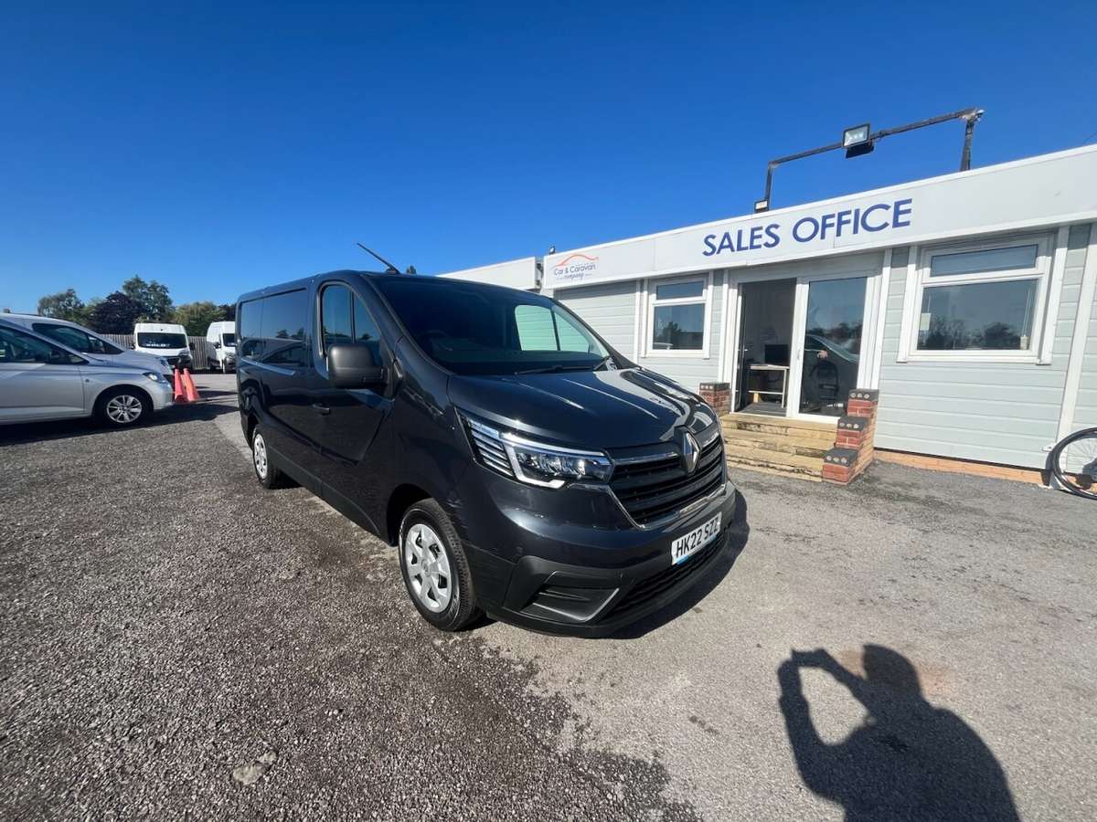 Check out this Renault Trafic 2022 Diesel Manual
