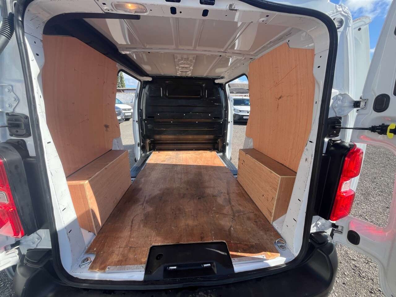 2023 VAUXHALL VIVARO 2023 VAUXHALL VIVARO