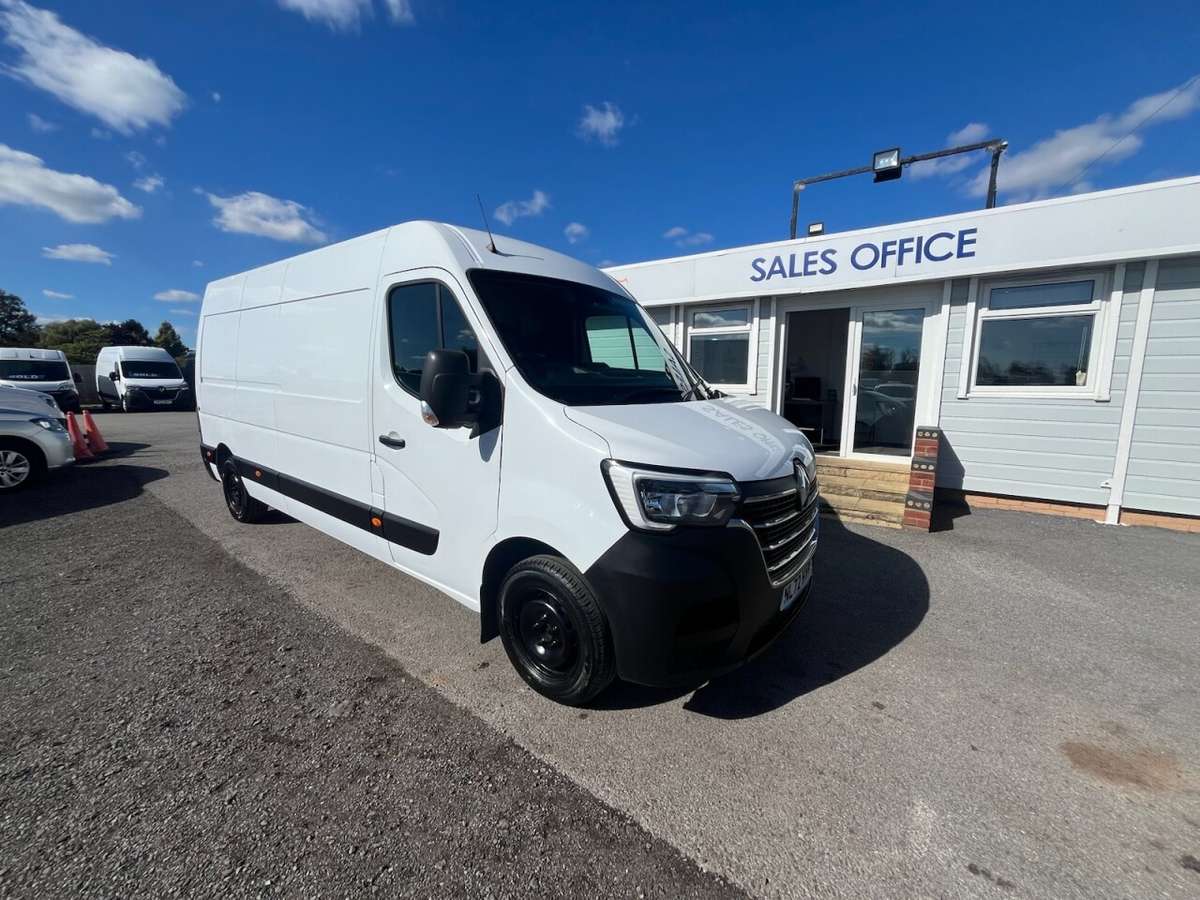 Check out this Renault Master 2022 Diesel Manual