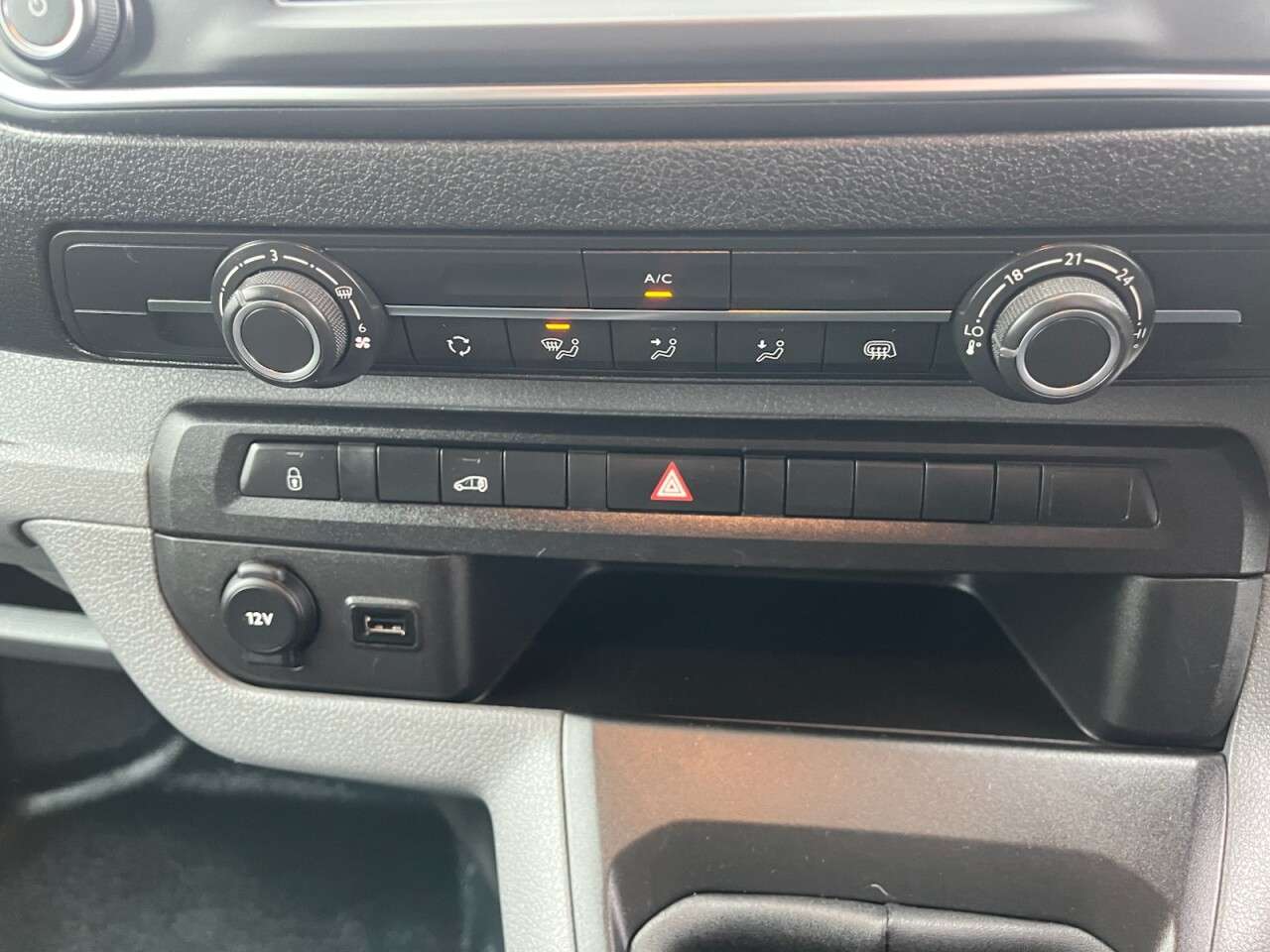 2022 VAUXHALL VIVARO 2022 VAUXHALL VIVARO