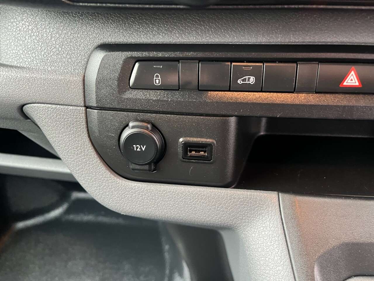 2022 VAUXHALL VIVARO 2022 VAUXHALL VIVARO