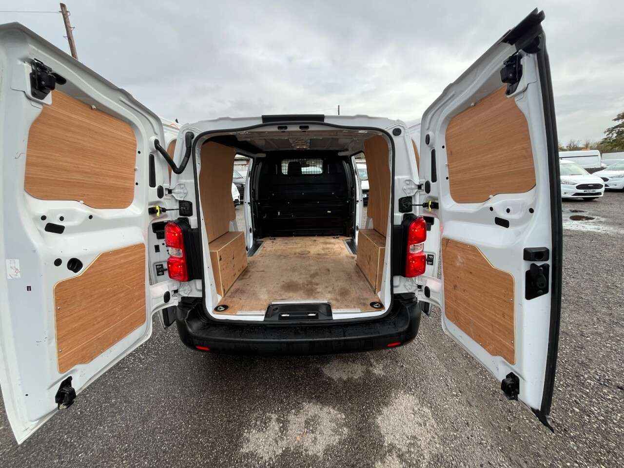 2022 TOYOTA PROACE 2022 TOYOTA PROACE