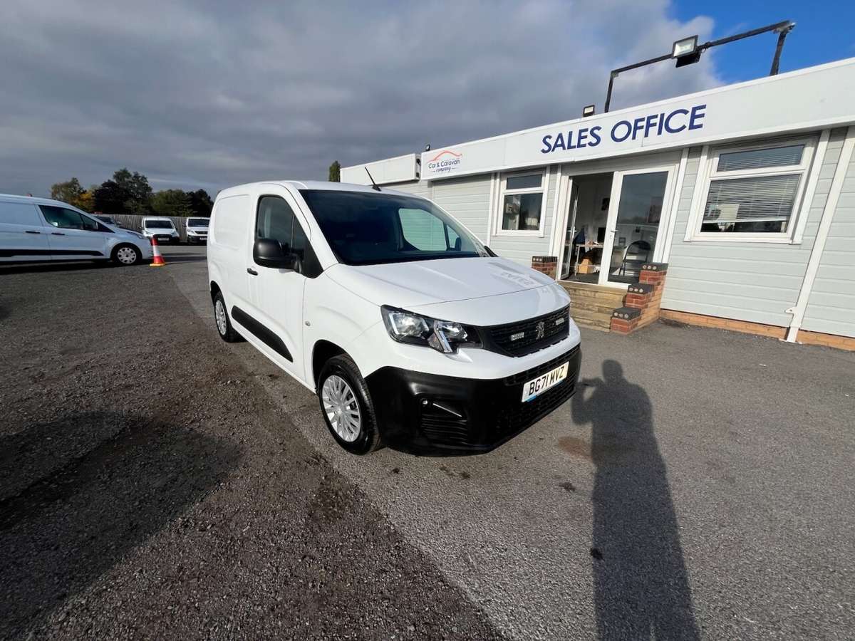 Check out this Peugeot Partner 2021 Diesel Manual