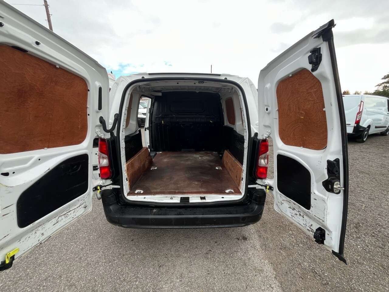 2021 PEUGEOT PARTNER 2021 PEUGEOT PARTNER