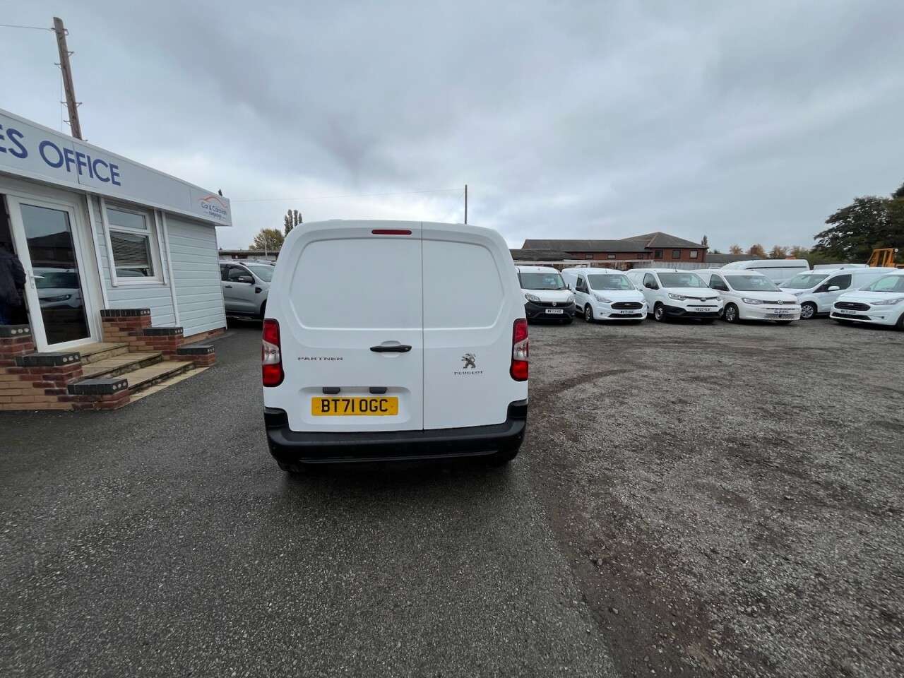 2021 PEUGEOT PARTNER 2021 PEUGEOT PARTNER