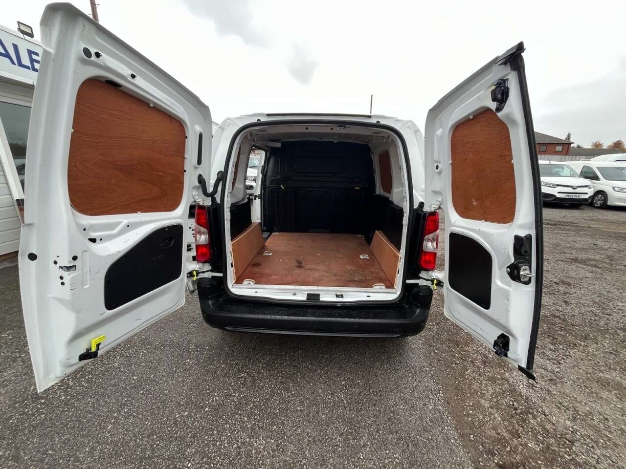 2021 PEUGEOT PARTNER 2021 PEUGEOT PARTNER