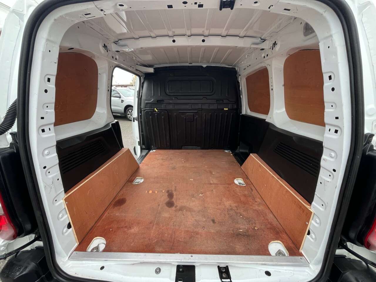 2021 PEUGEOT PARTNER 2021 PEUGEOT PARTNER