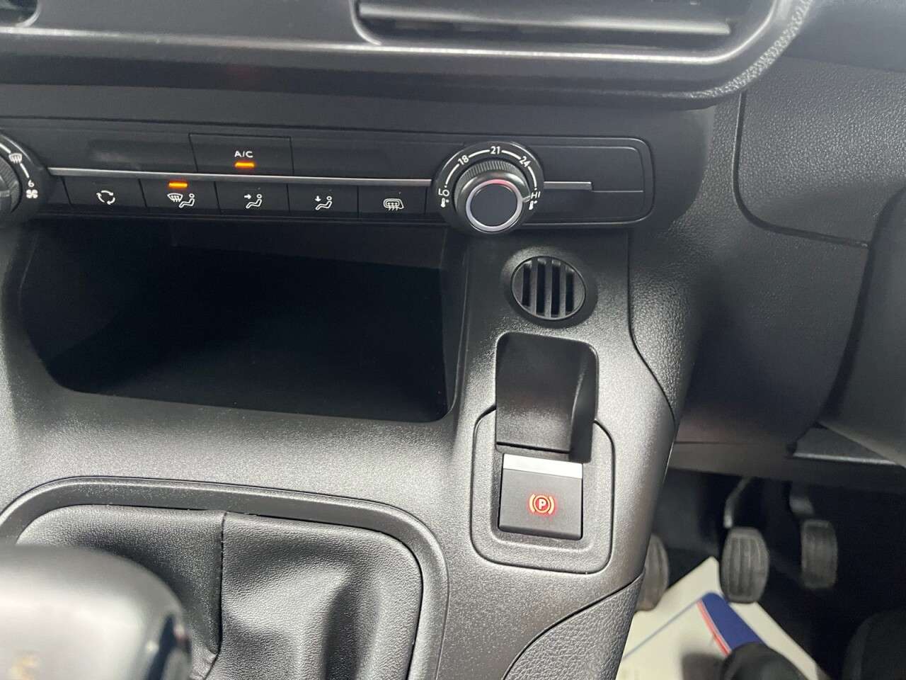 2021 PEUGEOT PARTNER 2021 PEUGEOT PARTNER