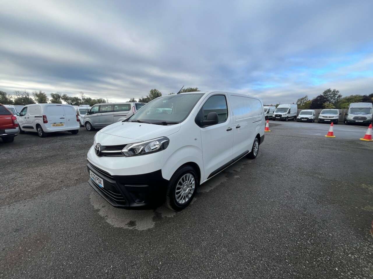2022 TOYOTA PROACE 2022 TOYOTA PROACE