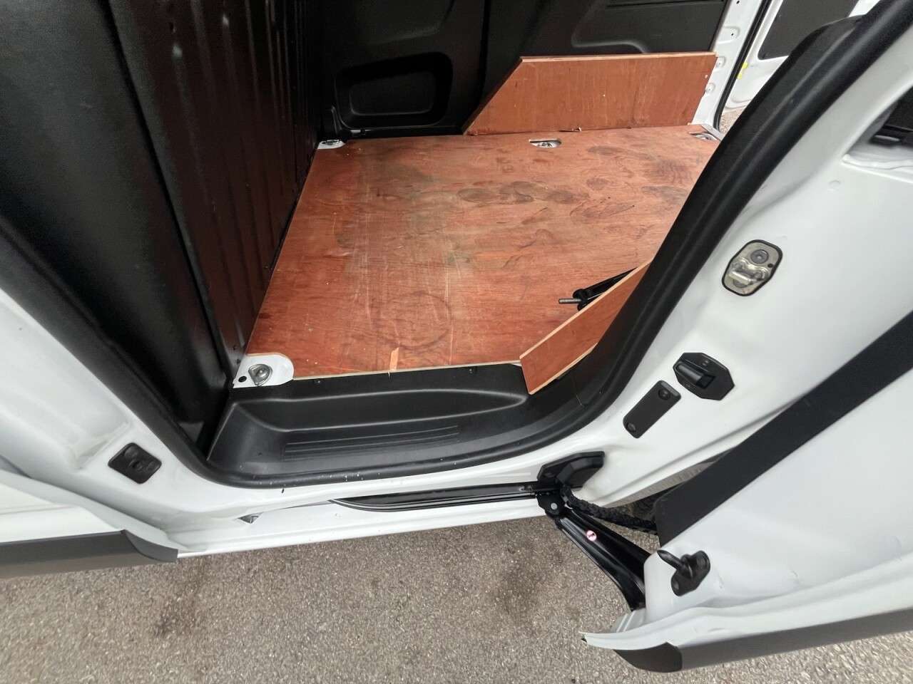 2021 PEUGEOT PARTNER 2021 PEUGEOT PARTNER