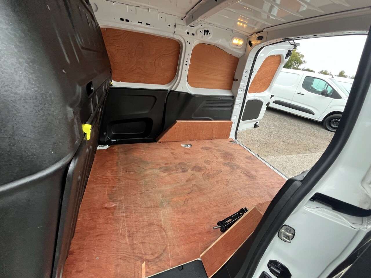 2021 PEUGEOT PARTNER 2021 PEUGEOT PARTNER