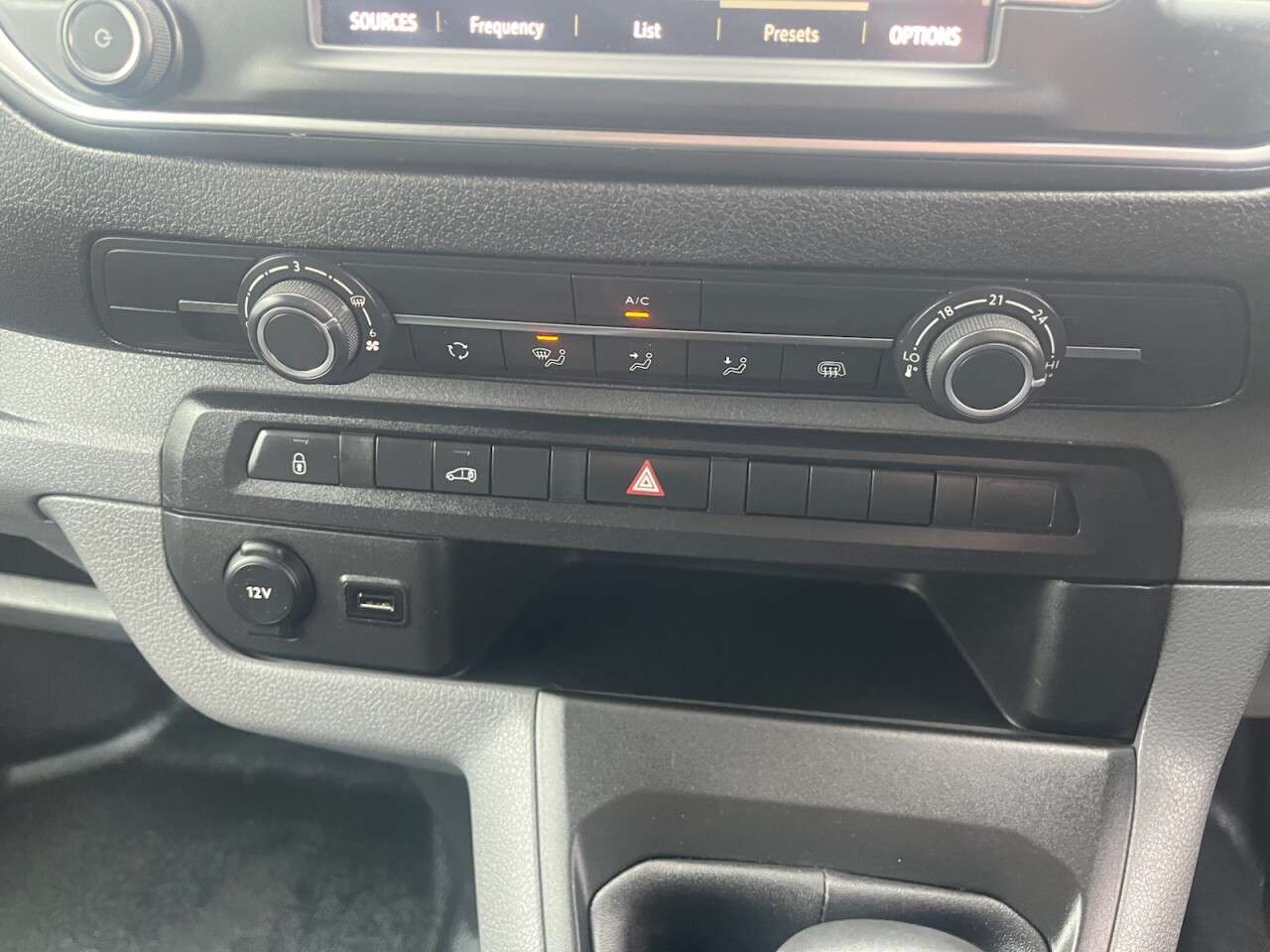 2022 VAUXHALL VIVARO 2022 VAUXHALL VIVARO