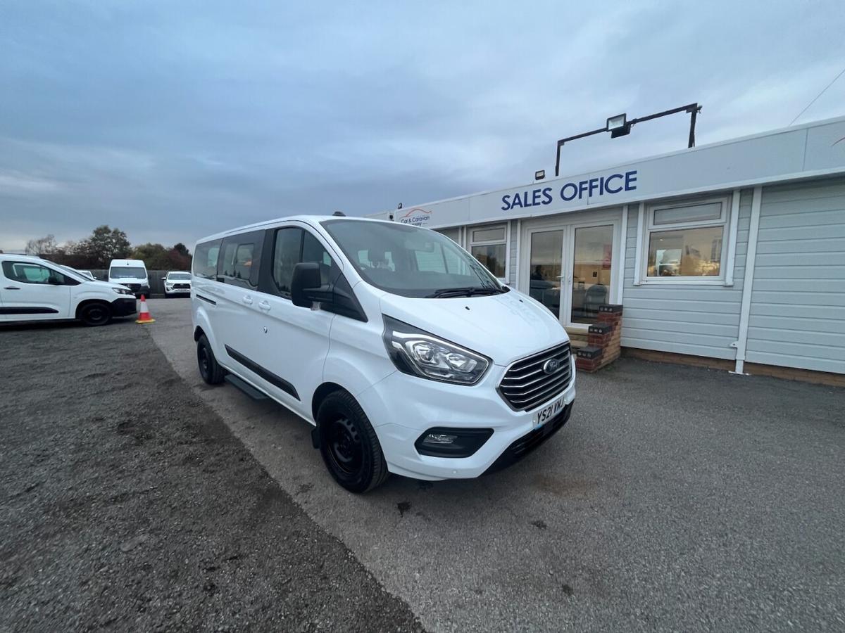 Check out this Ford Tourneo Custom 2021 Diesel Manual