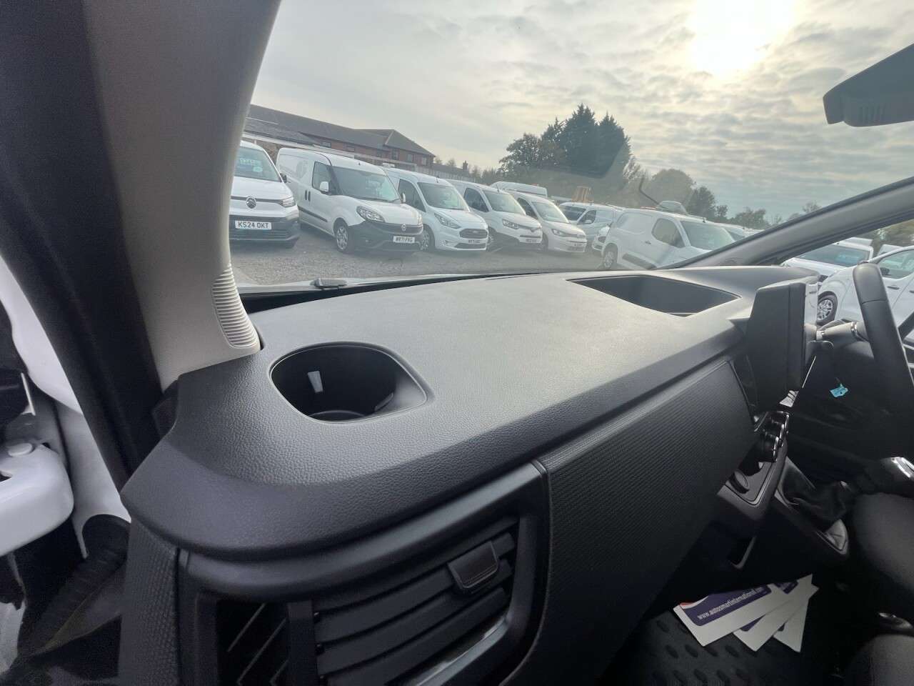 2023 RENAULT TRAFIC 2023 RENAULT TRAFIC