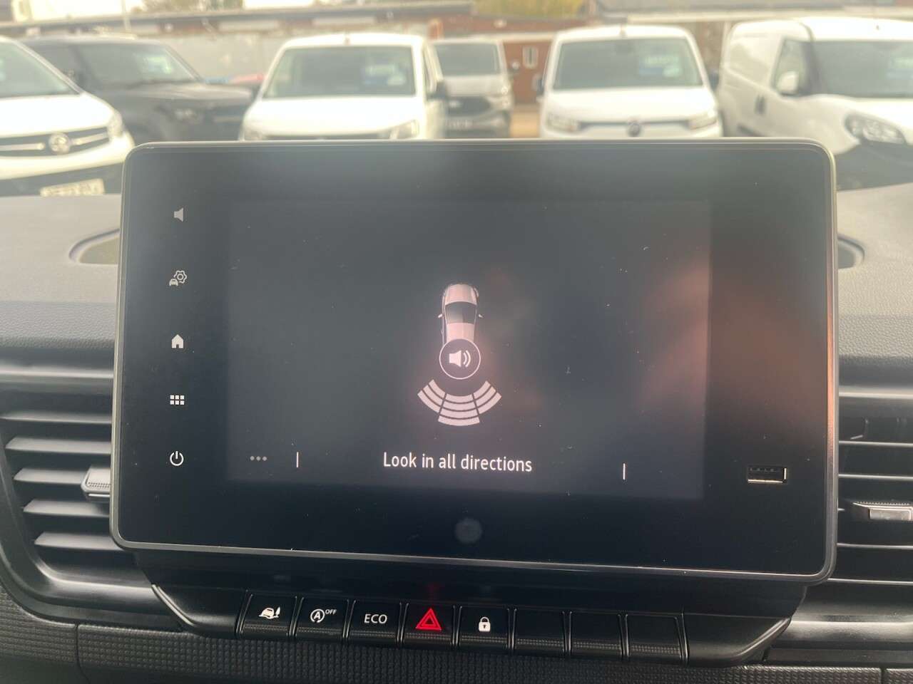 2023 RENAULT TRAFIC 2023 RENAULT TRAFIC