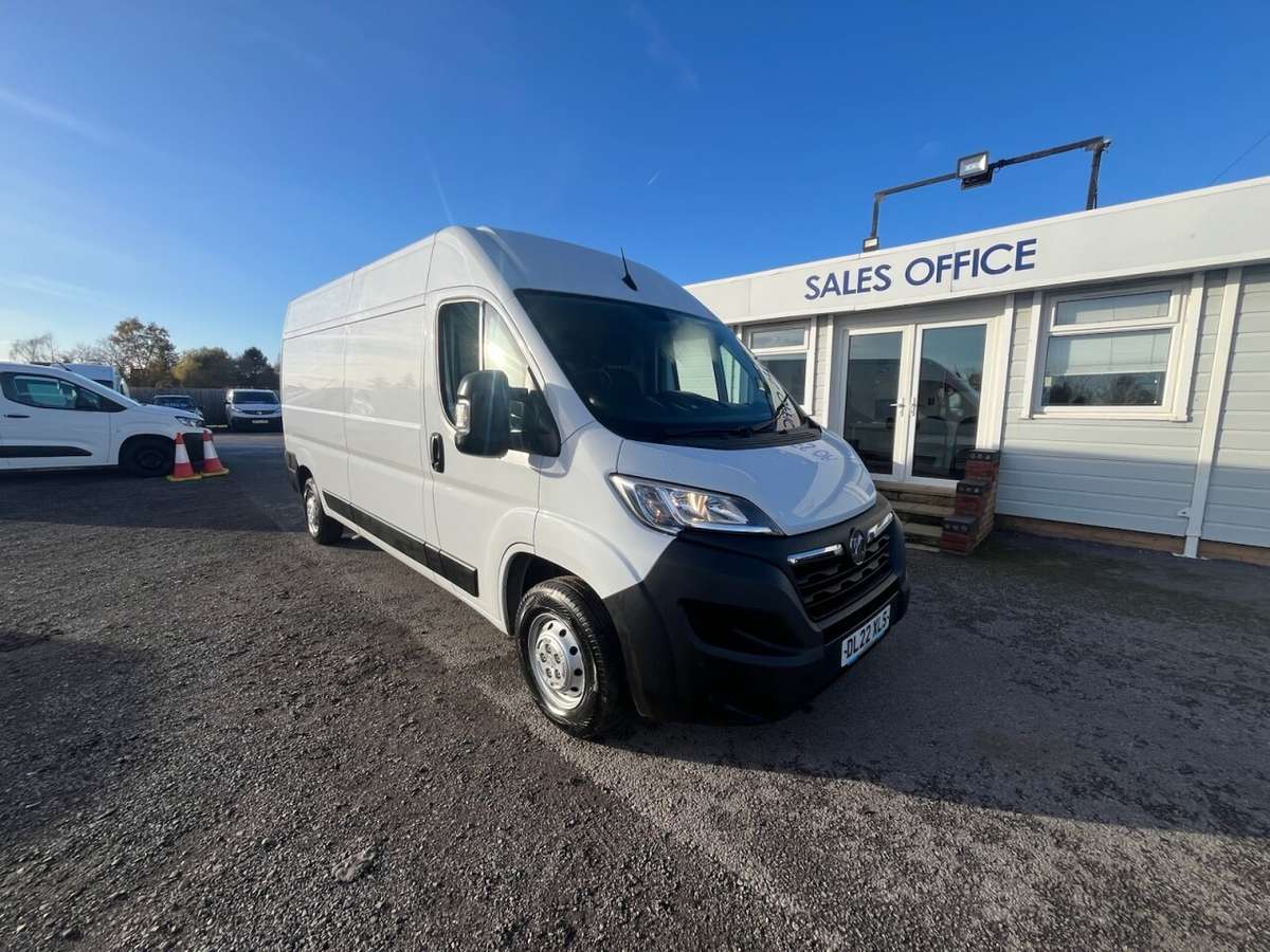 Check out this Vauxhall Movano 2022 Diesel Manual