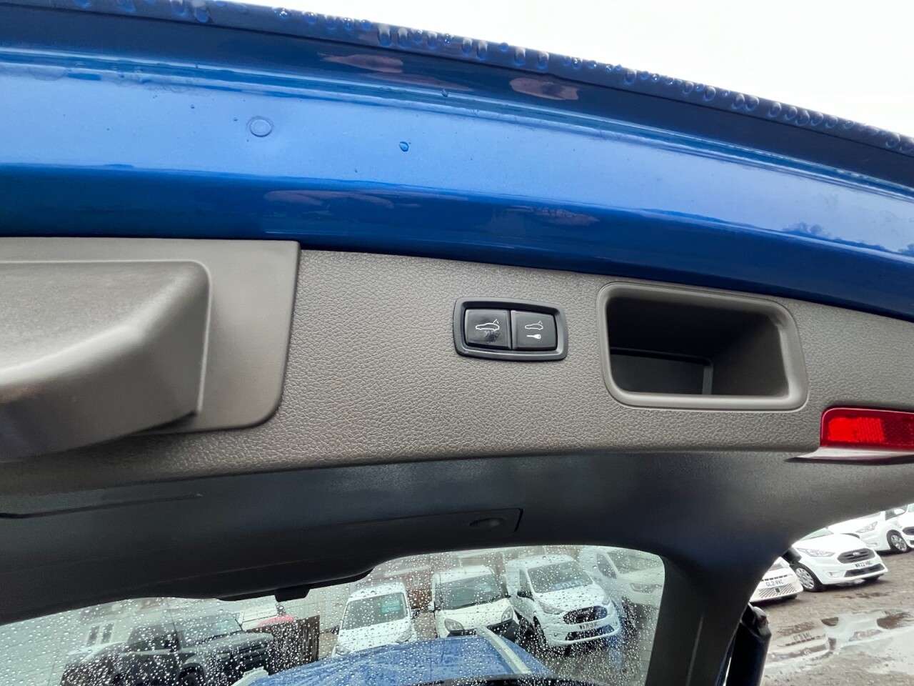 2015 PORSCHE MACAN 2015 PORSCHE MACAN