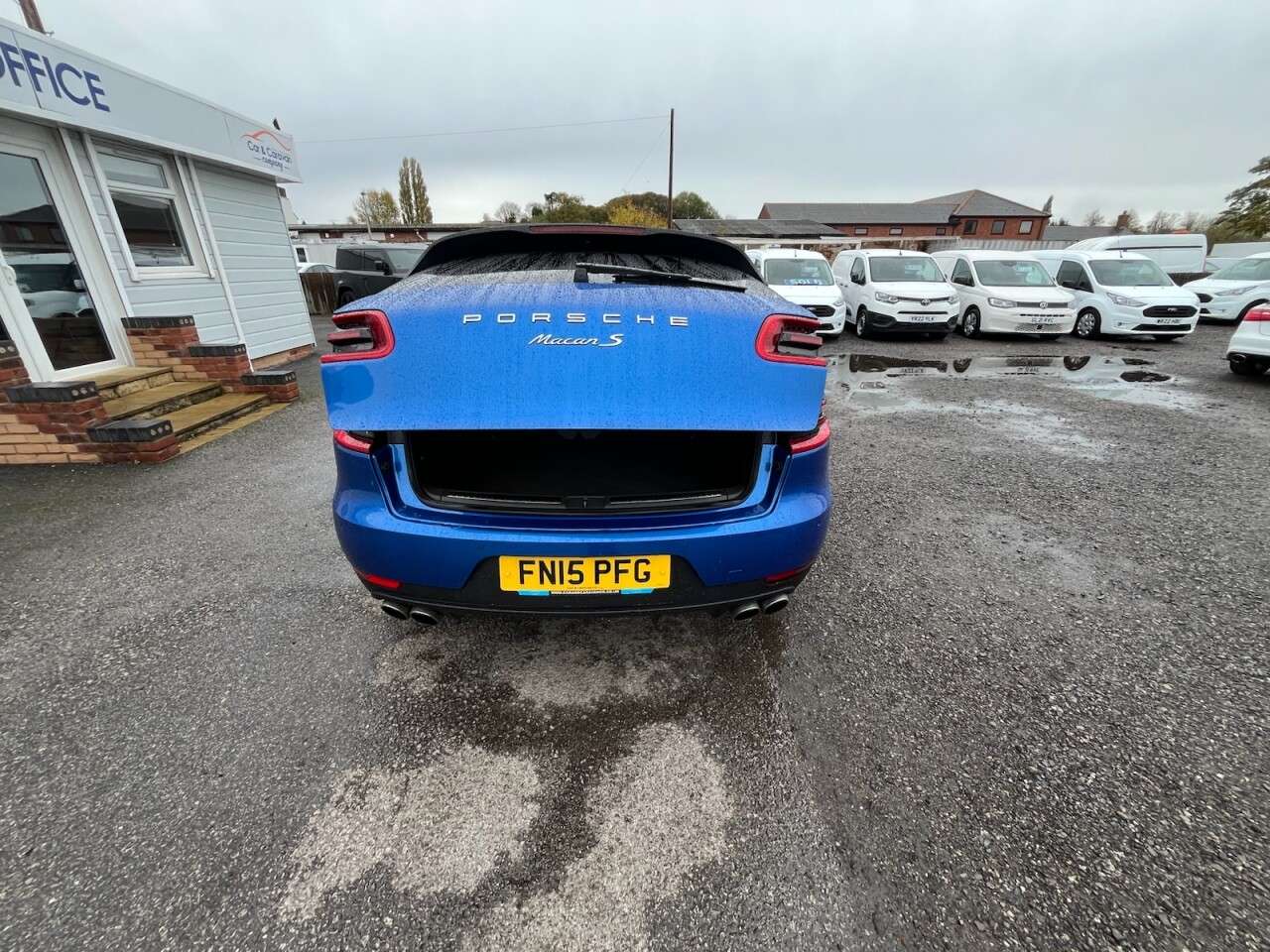 2015 PORSCHE MACAN 2015 PORSCHE MACAN