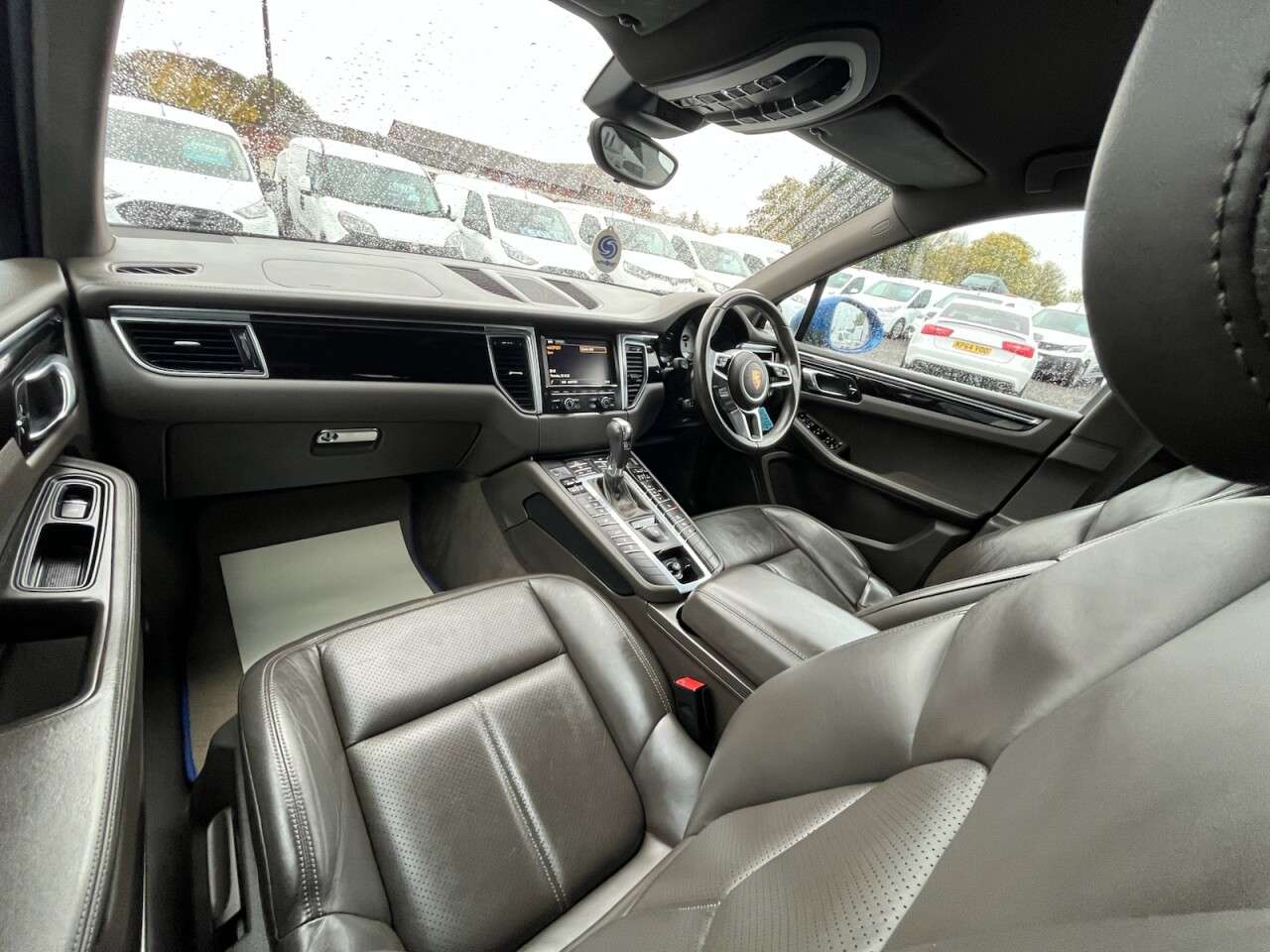 2015 PORSCHE MACAN 2015 PORSCHE MACAN