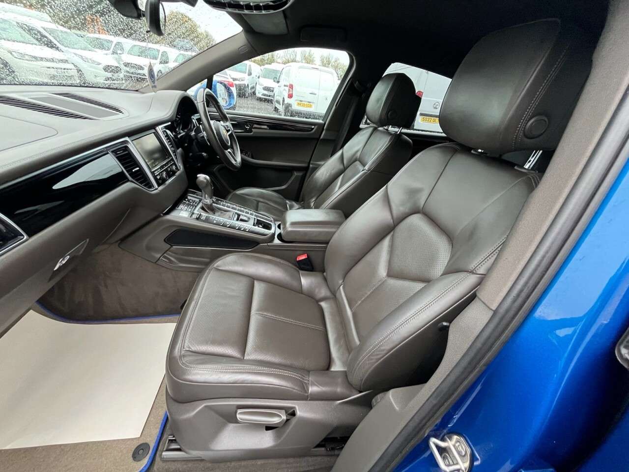 2015 PORSCHE MACAN 2015 PORSCHE MACAN