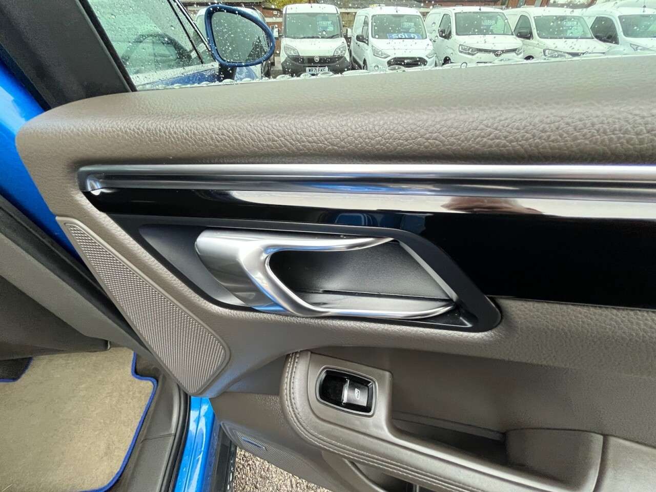 2015 PORSCHE MACAN 2015 PORSCHE MACAN