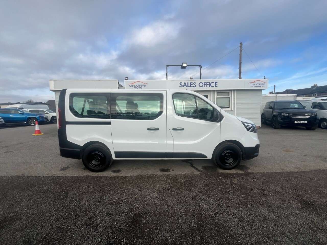 2022 RENAULT TRAFIC 2022 RENAULT TRAFIC