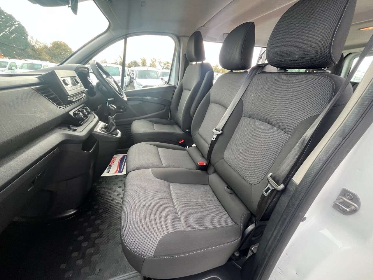 2022 RENAULT TRAFIC 2022 RENAULT TRAFIC