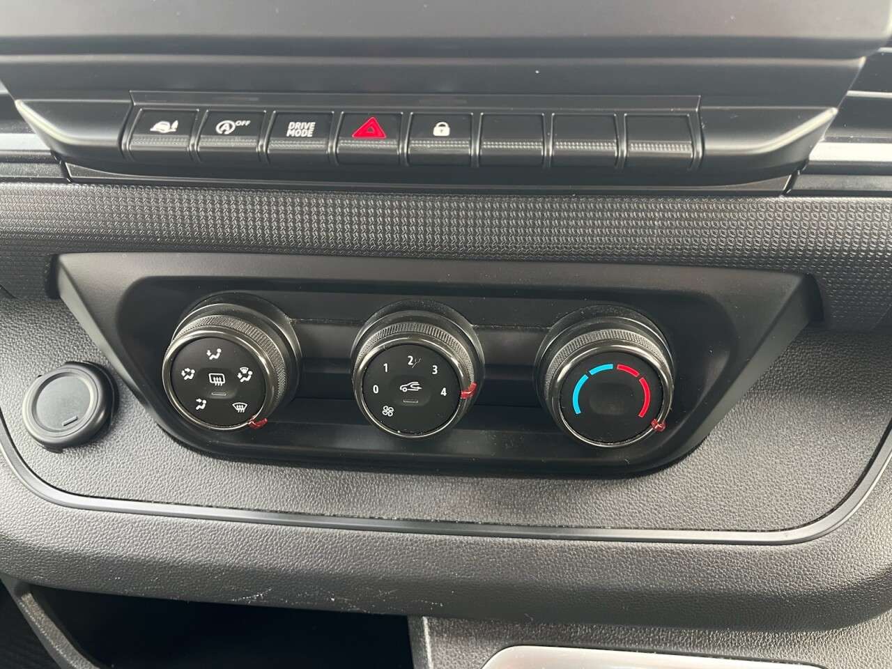 2022 RENAULT TRAFIC 2022 RENAULT TRAFIC