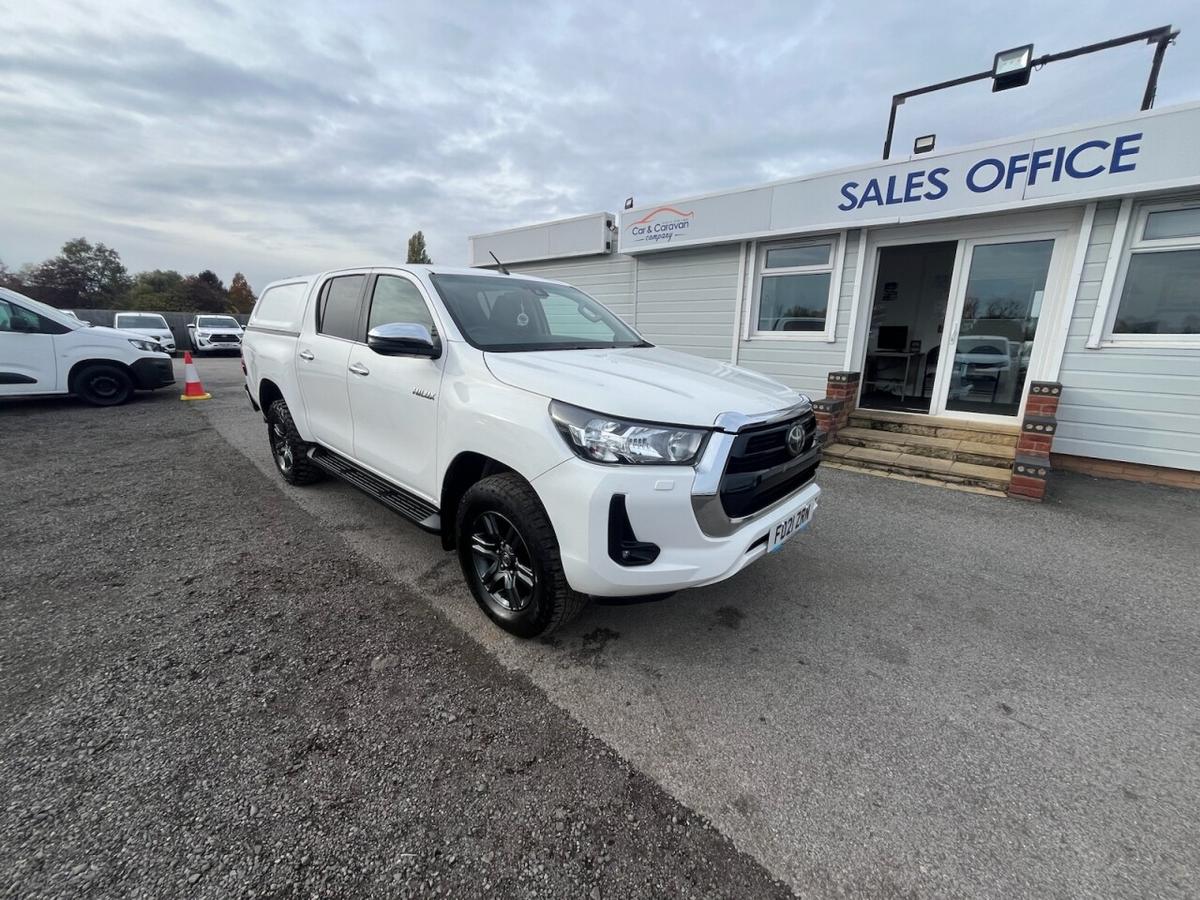 Check out this Toyota Hi-lux 2021 Diesel Automatic