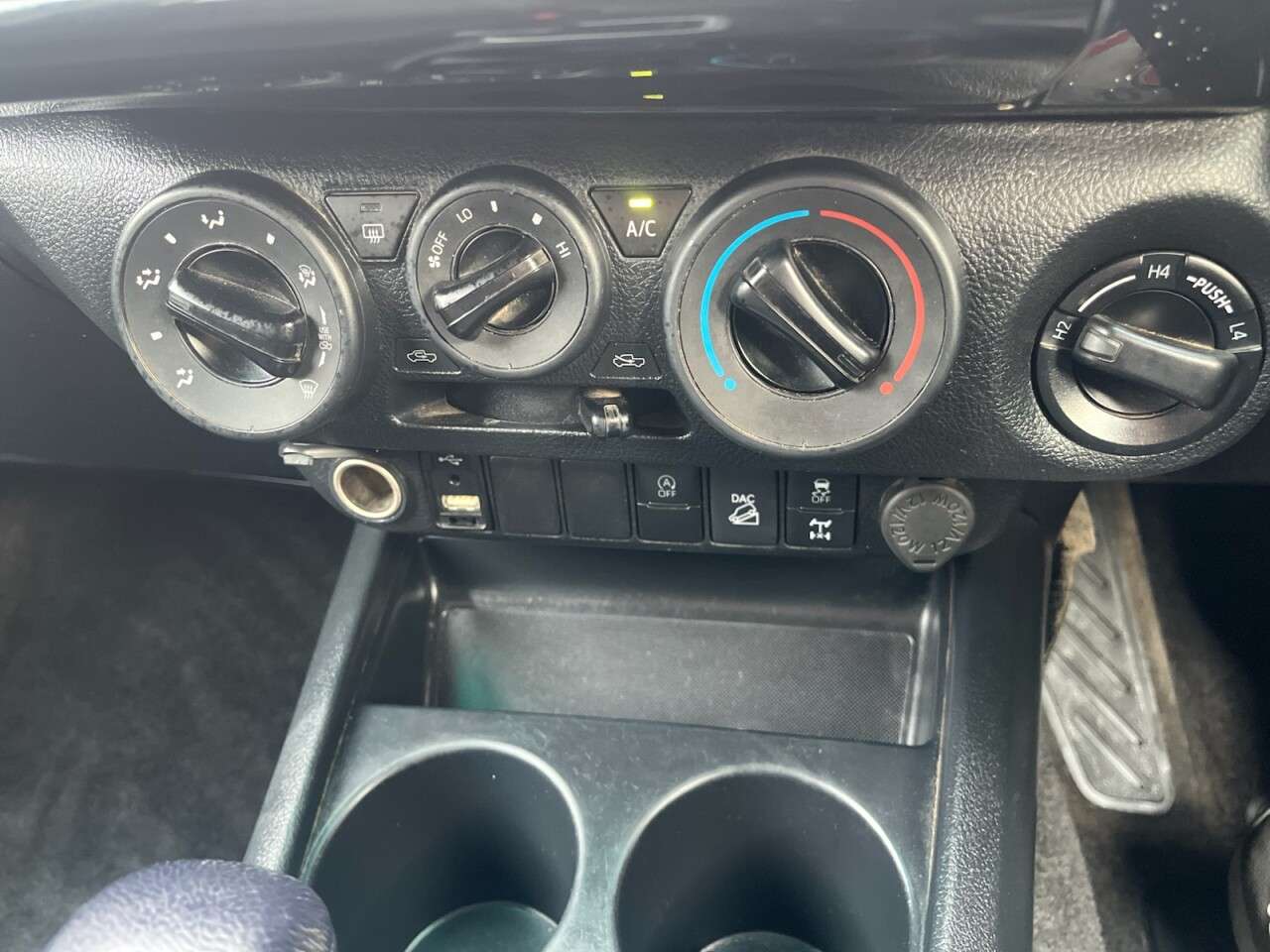 2021 TOYOTA HI-LUX 2021 TOYOTA HI-LUX