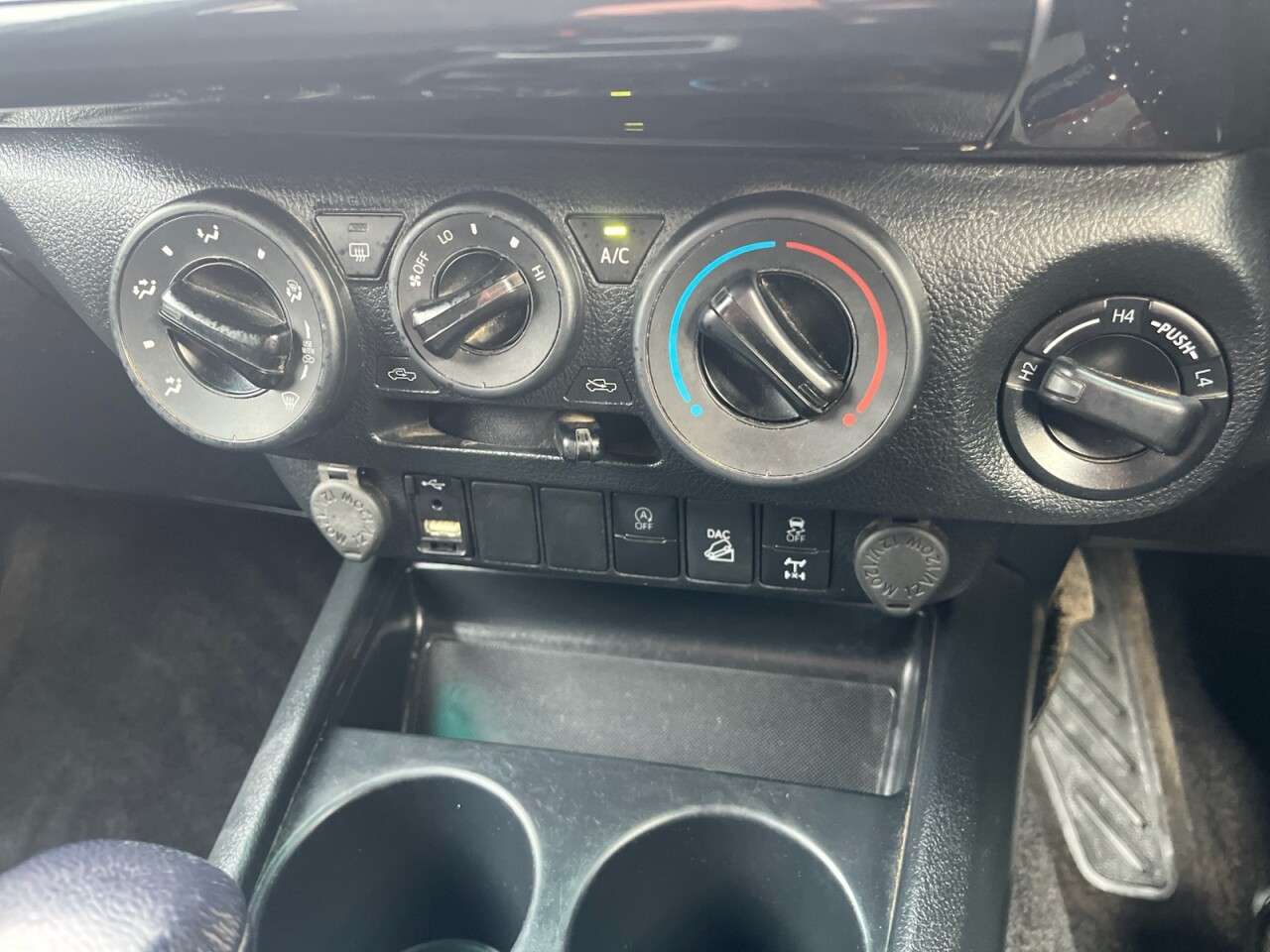 2021 TOYOTA HI-LUX 2021 TOYOTA HI-LUX