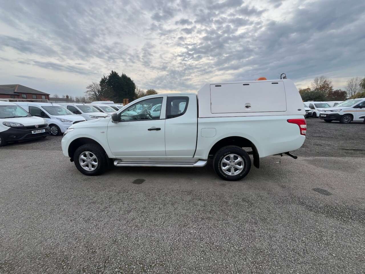 2017 MITSUBISHI L200 2017 MITSUBISHI L200