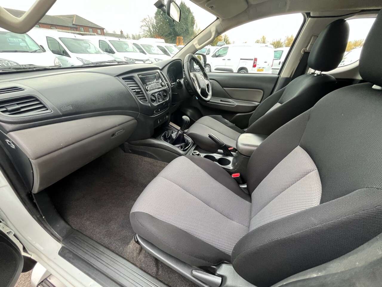 2017 MITSUBISHI L200 2017 MITSUBISHI L200