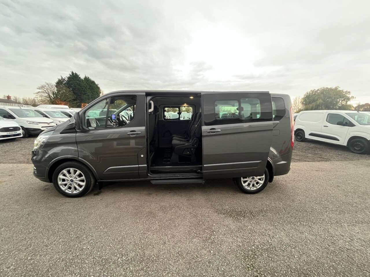 2021 FORD TOURNEO CUSTOM 2021 FORD TOURNEO CUSTOM