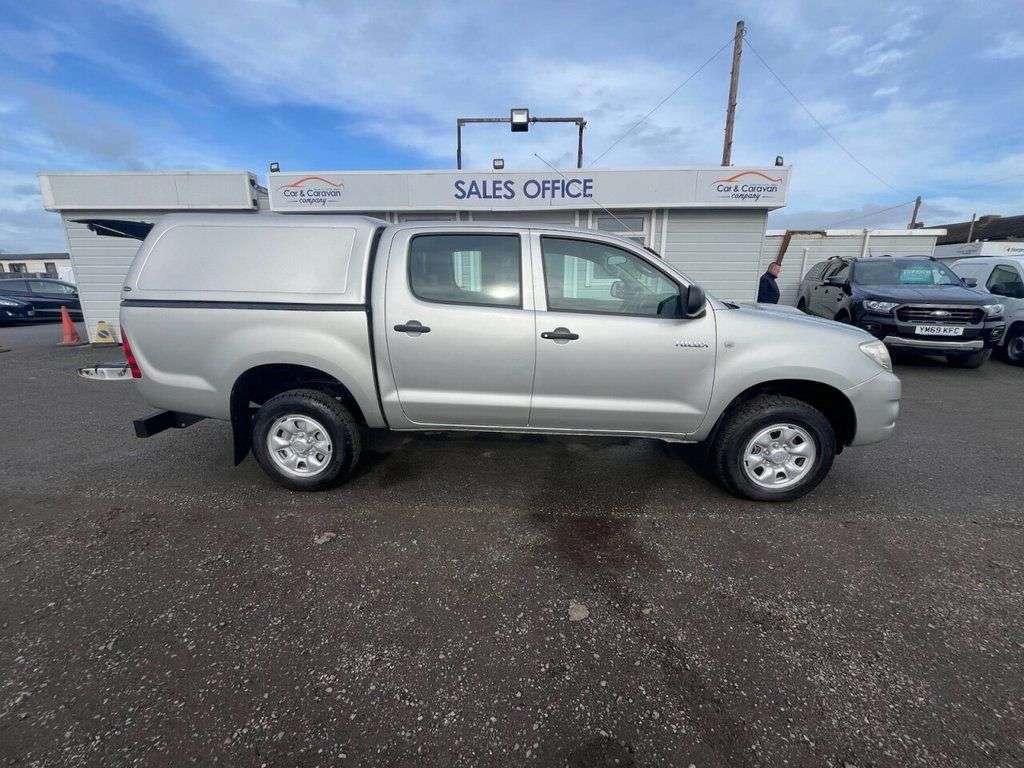 2011 TOYOTA HI-LUX 2011 TOYOTA HI-LUX