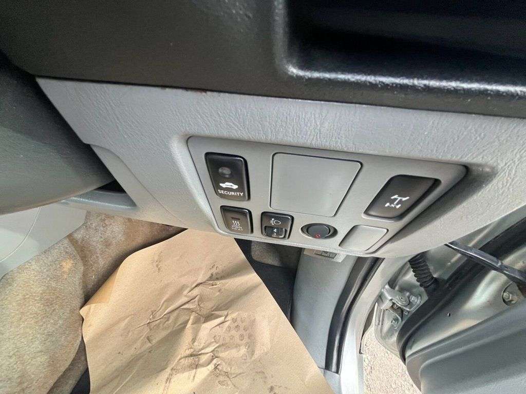 2011 TOYOTA HI-LUX 2011 TOYOTA HI-LUX