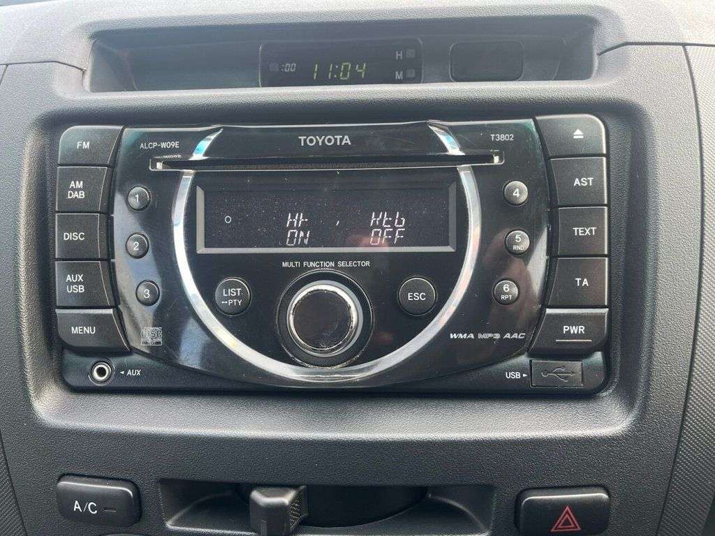 2011 TOYOTA HI-LUX 2011 TOYOTA HI-LUX