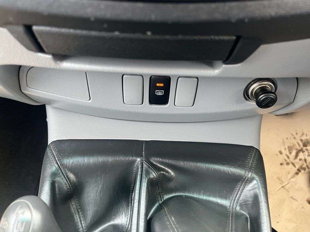 2011 TOYOTA HI-LUX 2011 TOYOTA HI-LUX