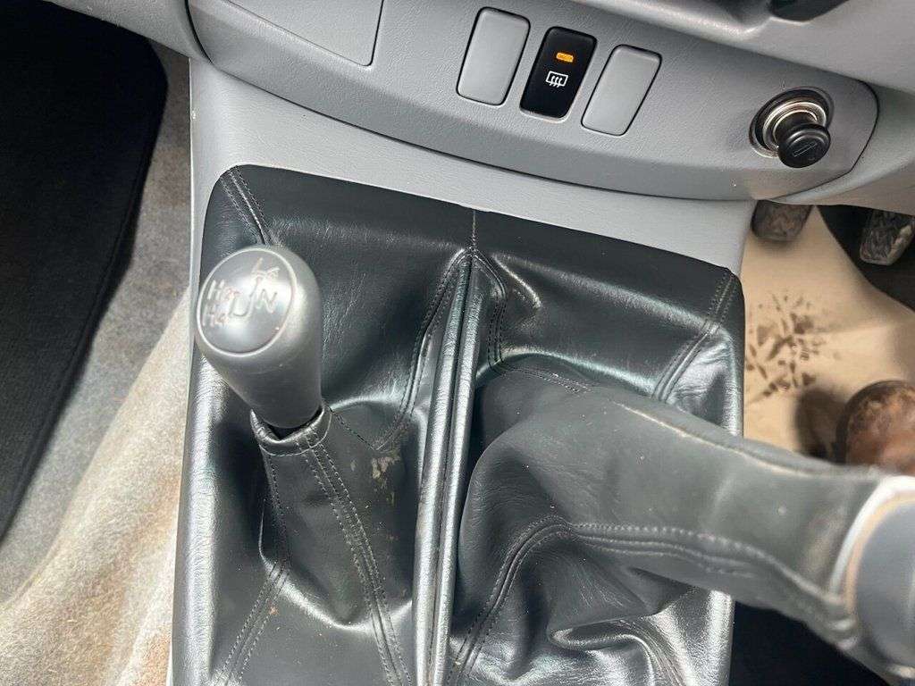 2011 TOYOTA HI-LUX 2011 TOYOTA HI-LUX