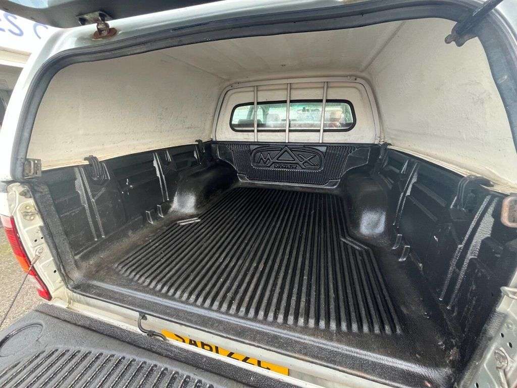 2011 TOYOTA HI-LUX 2011 TOYOTA HI-LUX