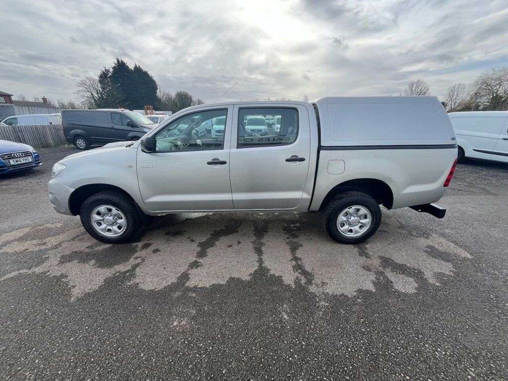 2011 TOYOTA HI-LUX 2011 TOYOTA HI-LUX