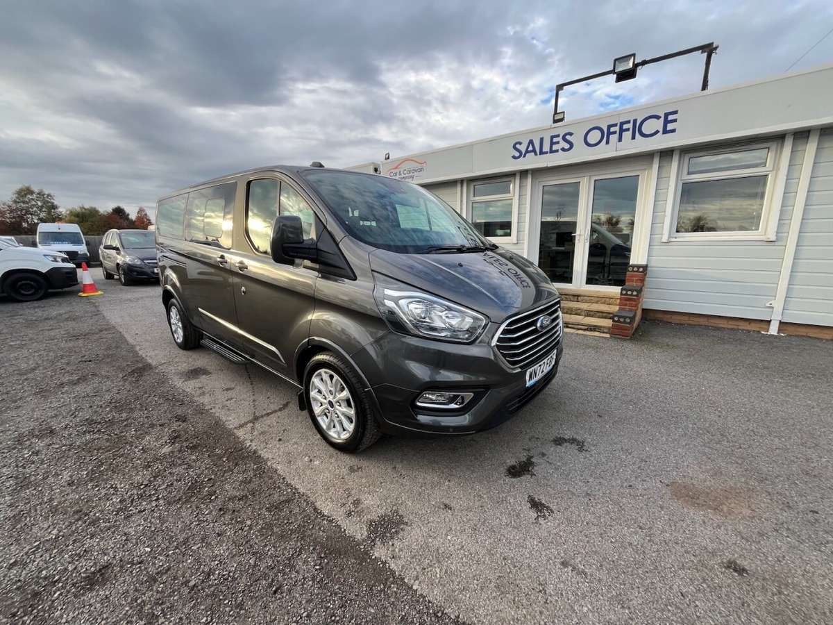 Check out this Ford Tourneo Custom 2022 Hybrid Diesel Manual