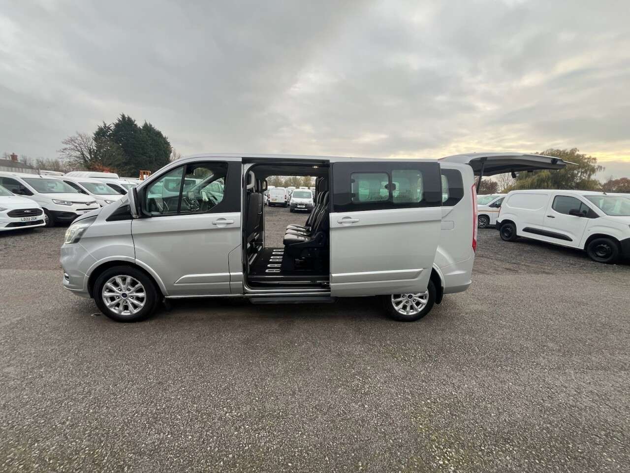 2022 FORD TOURNEO CUSTOM 2022 FORD TOURNEO CUSTOM