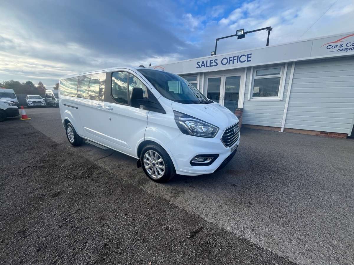 Check out this Ford Tourneo Custom 2022 Diesel Automatic