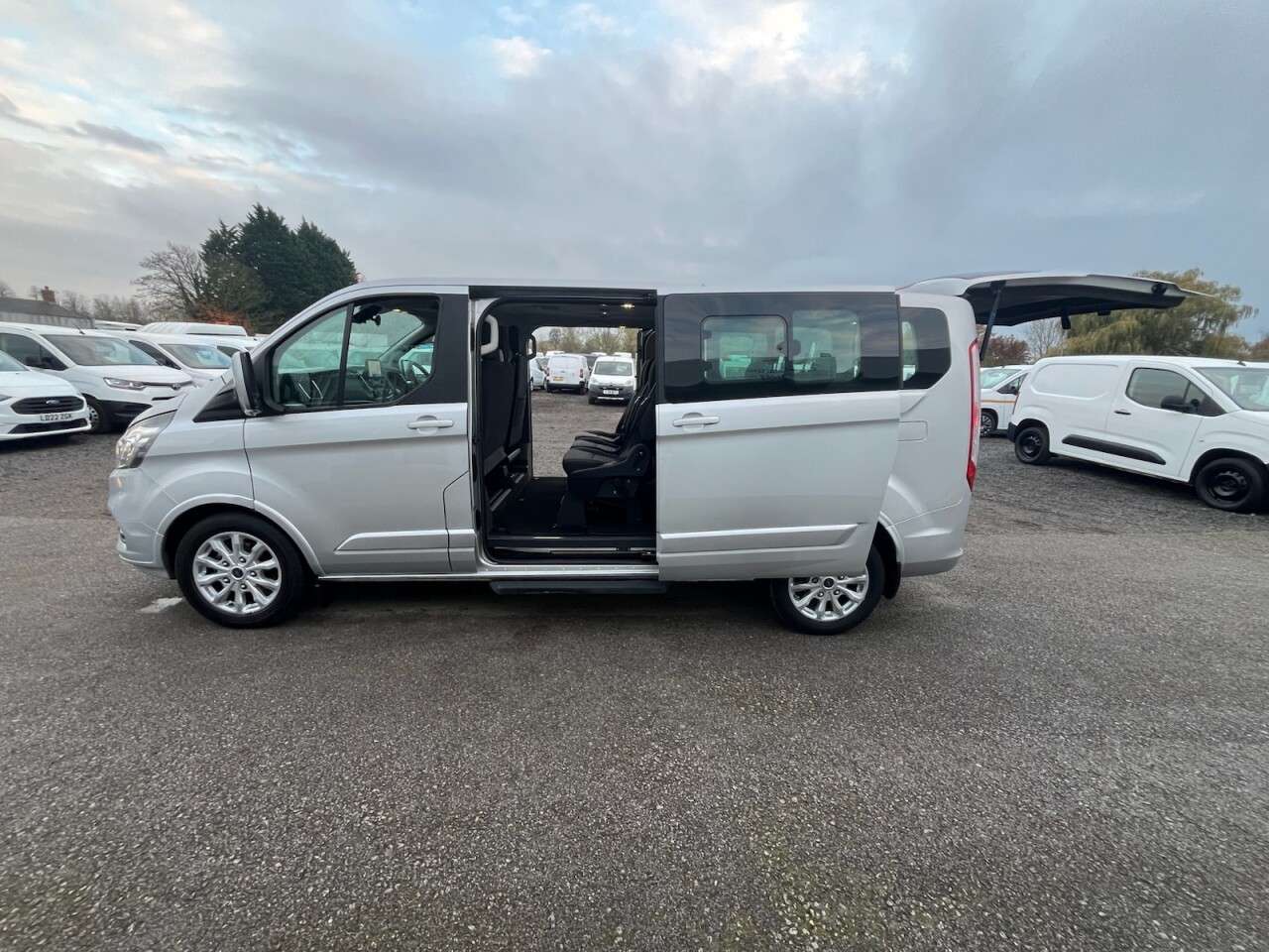 2022 FORD TOURNEO CUSTOM 2022 FORD TOURNEO CUSTOM