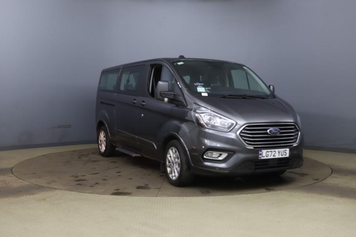 Check out this Ford Tourneo Custom 2022 Diesel Manual