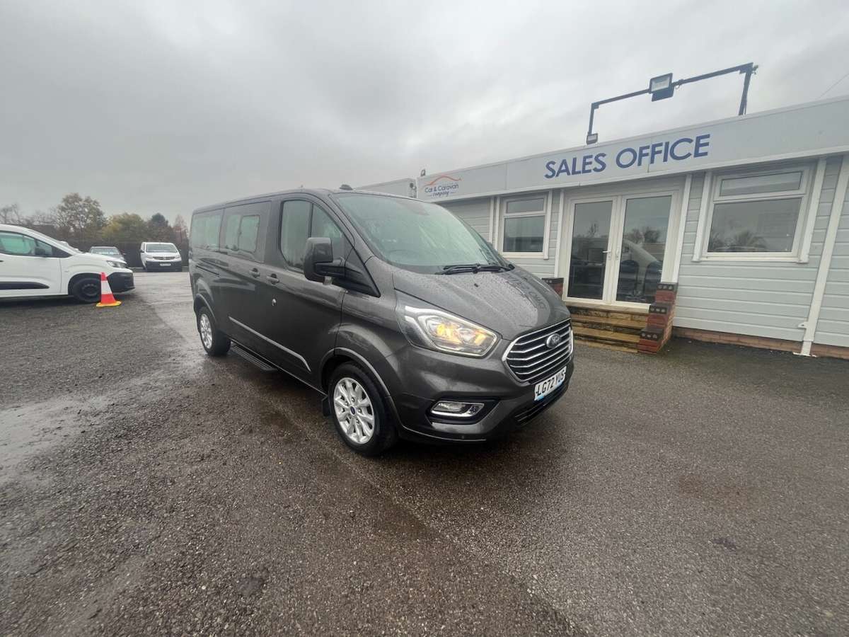 Check out this Ford Tourneo Custom 2022 Diesel Manual