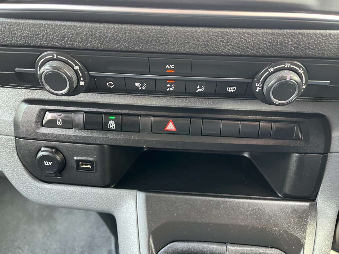 2022 VAUXHALL VIVARO LIFE 2022 VAUXHALL VIVARO LIFE