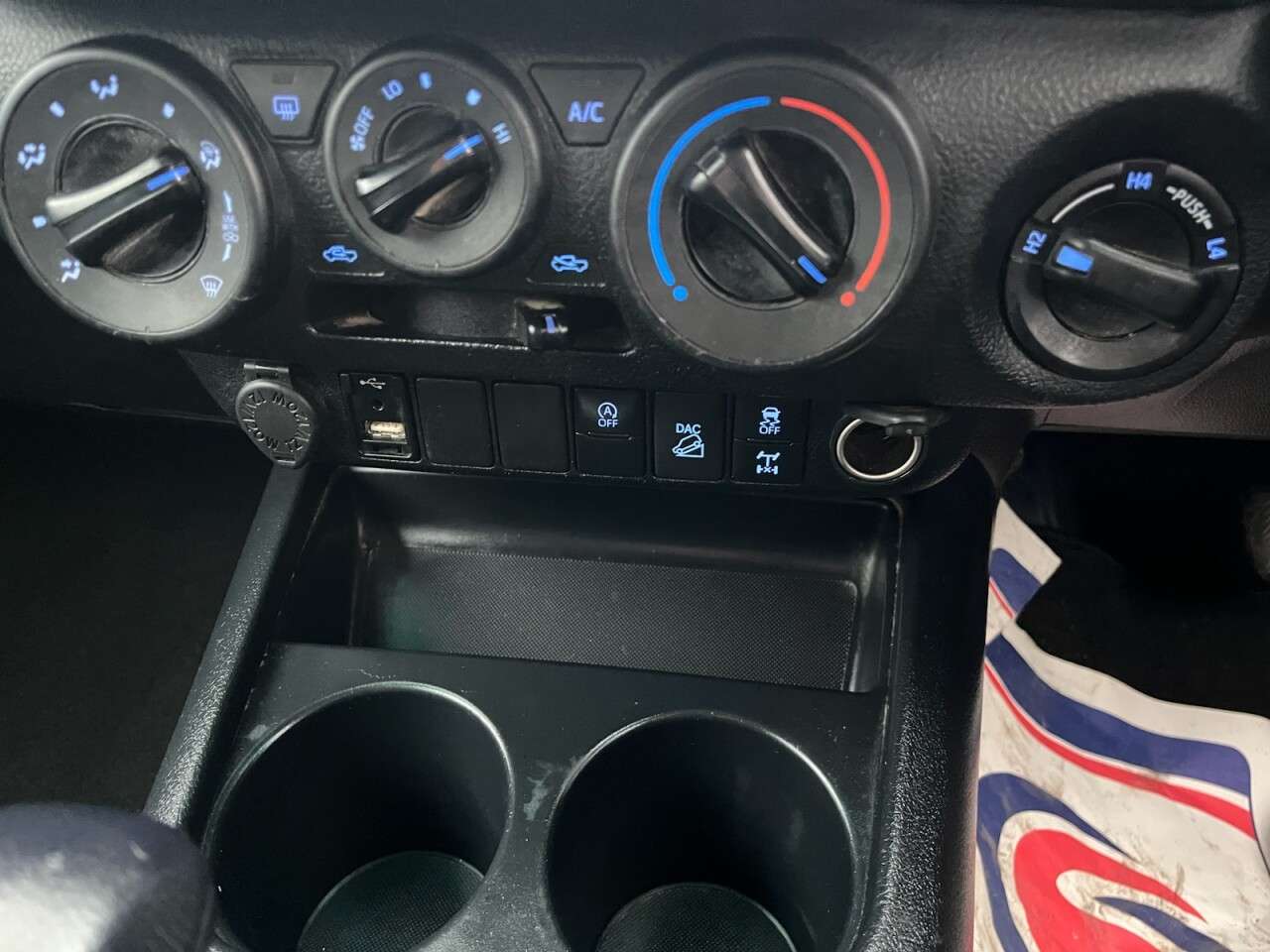 2021 TOYOTA HI-LUX 2021 TOYOTA HI-LUX